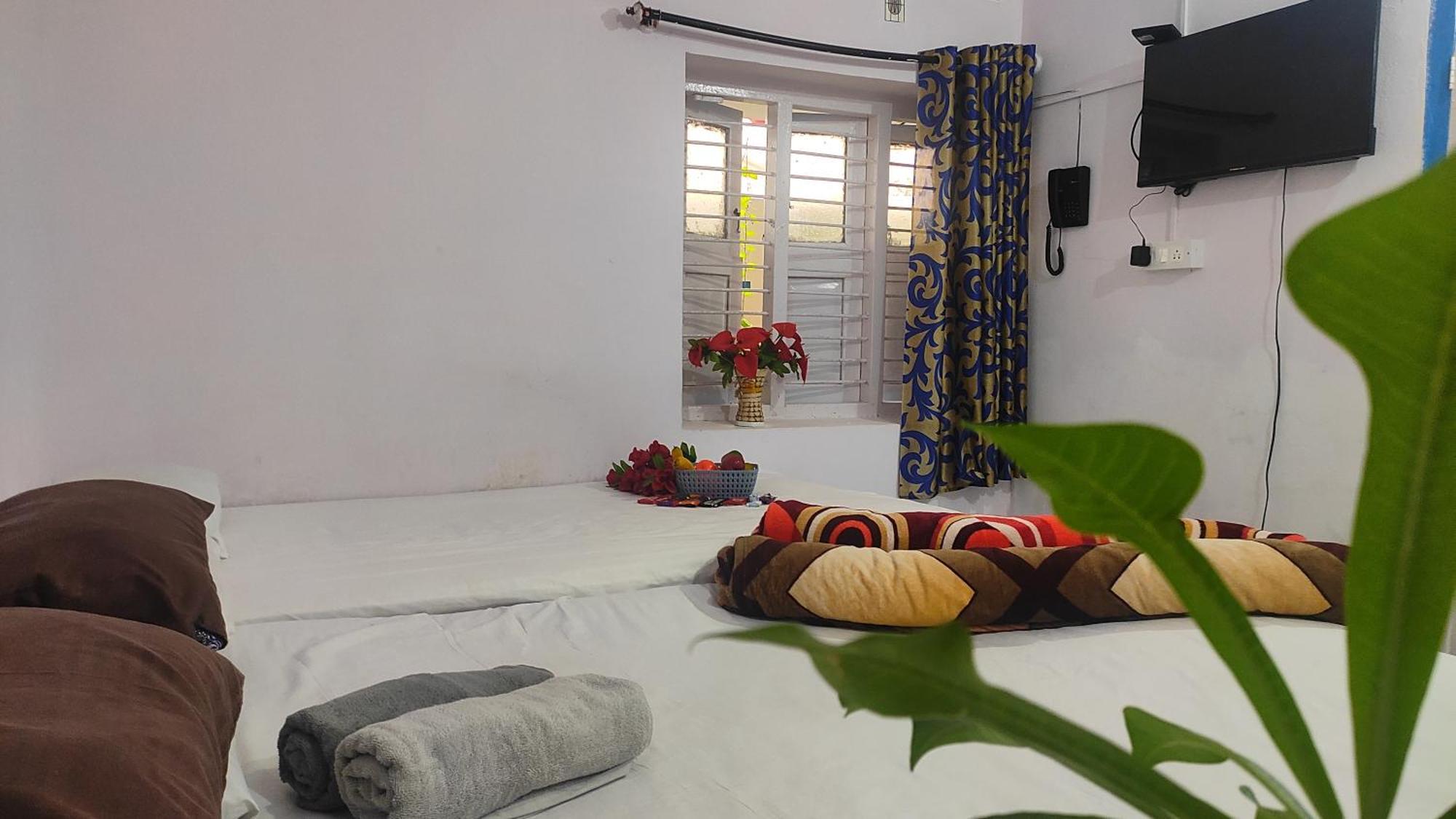 Hotel Adh Amilia Gardens Narasimharaja Puram Esterno foto