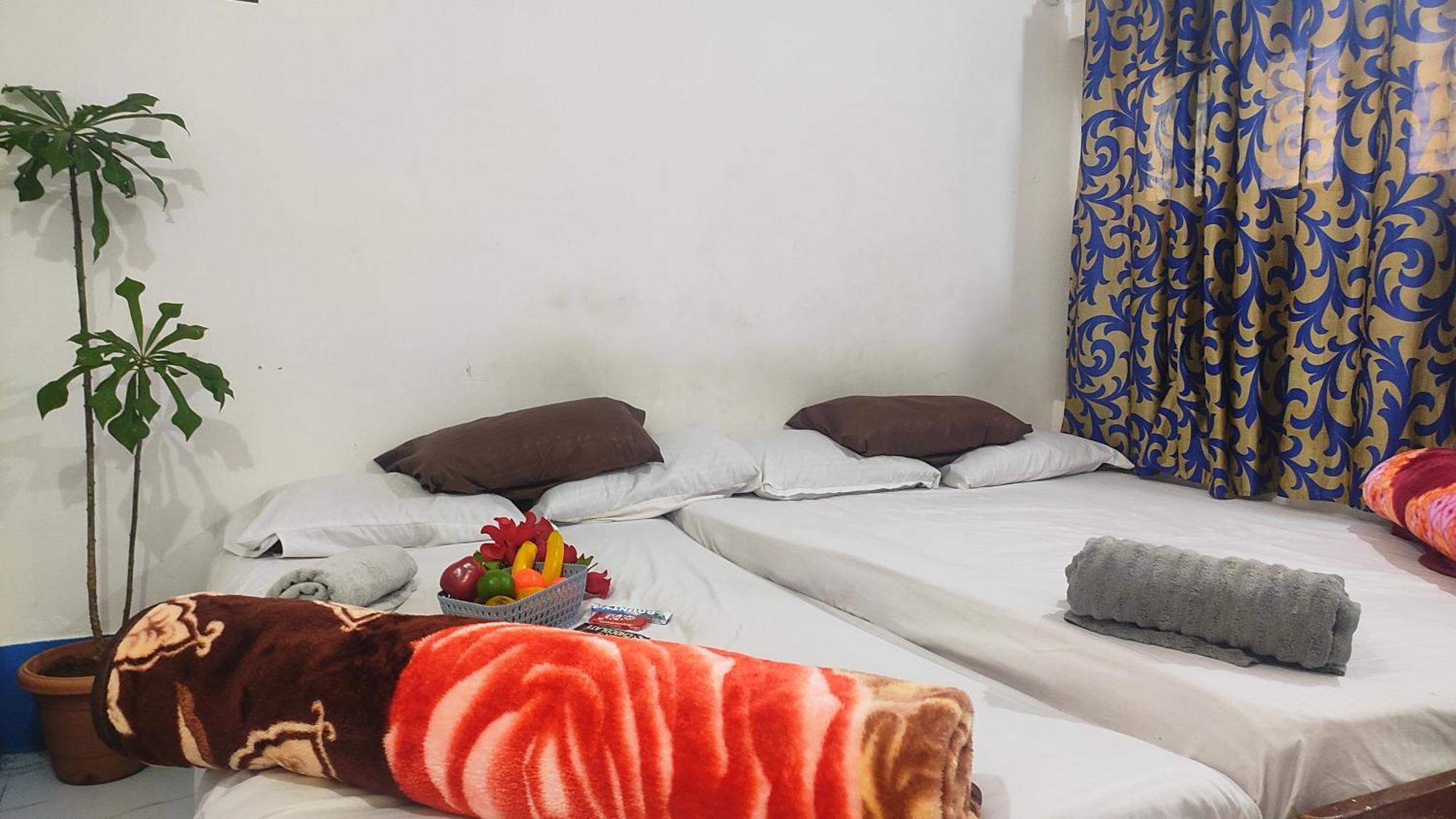 Hotel Adh Amilia Gardens Narasimharaja Puram Esterno foto