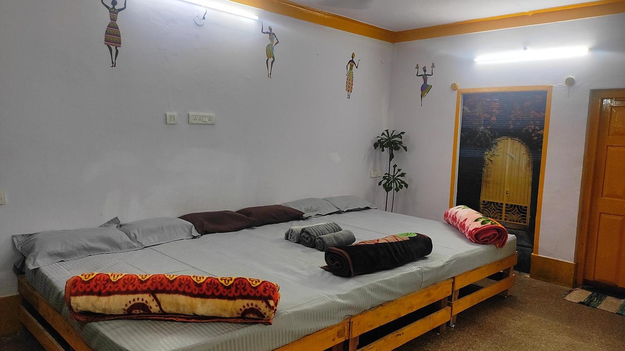 Hotel Adh Amilia Gardens Narasimharaja Puram Esterno foto